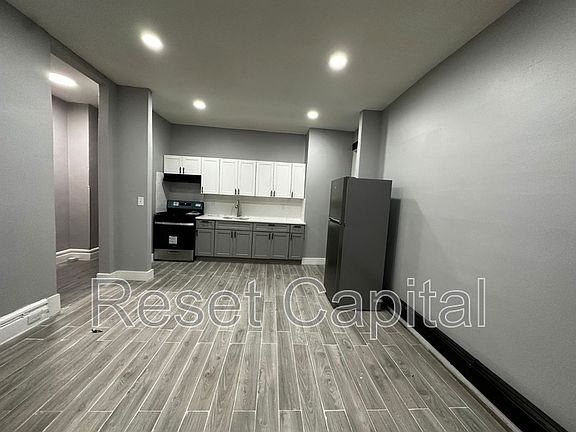 2nd image of 95 Parker St #2