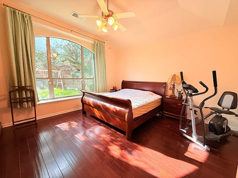 10804 Cap Stone Dr — Photo 9