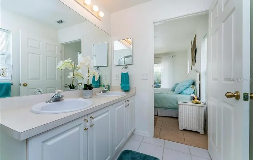 3 bed, 1276 sqft, $2,590 — Photo 3