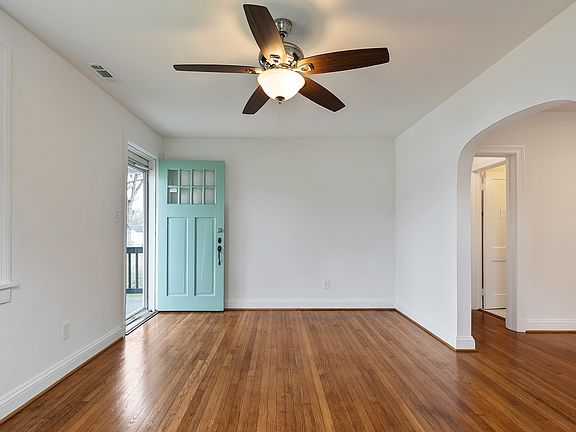 2nd image of 2629 Dellrose Ave