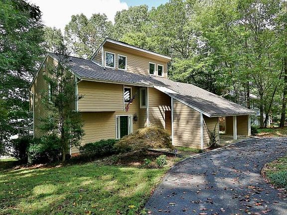 3rd image of 478 Anchor Dr