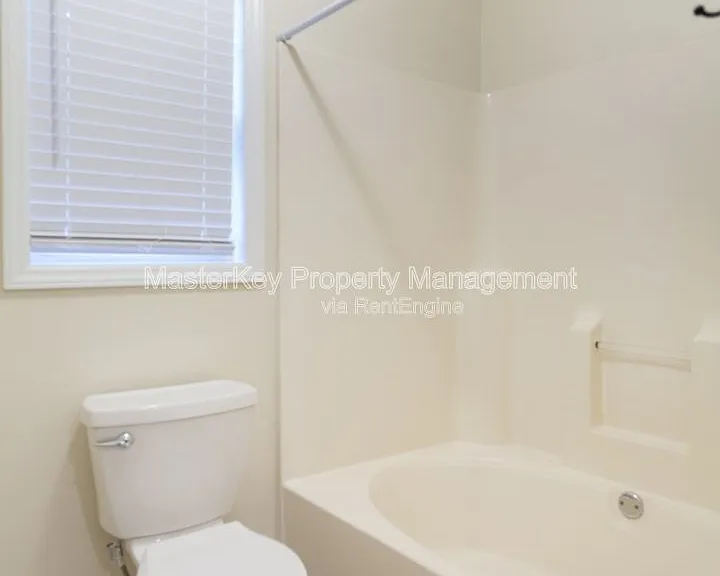 208 Pointe Crest Ct — Photo 15