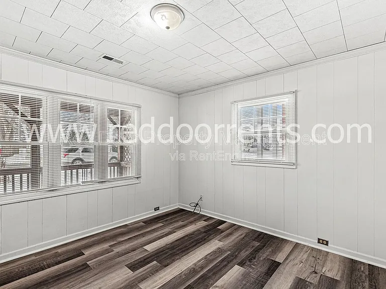 424 Main St — Photo 19