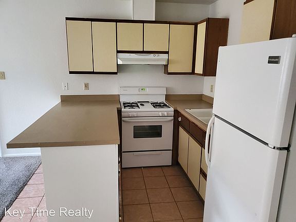 2nd image of 1490 Church Dr #B