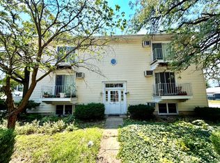 401 E Locust St, Bloomington, IL 61701