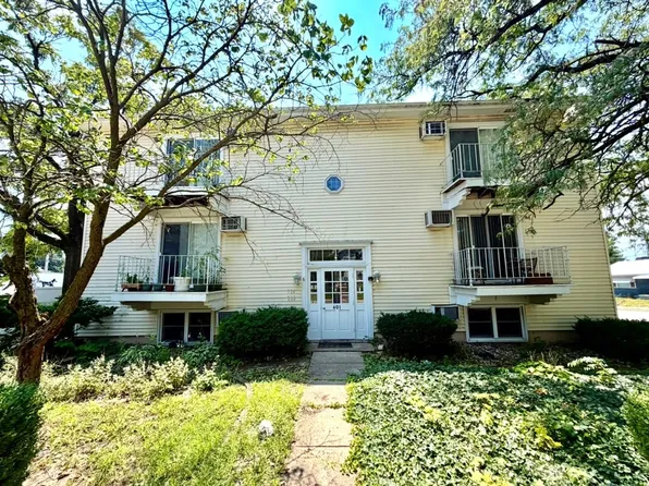 401 E Locust St, Bloomington, IL 61701