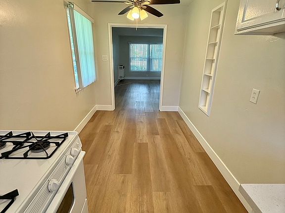 2nd image of 820 E San Antonio Dr