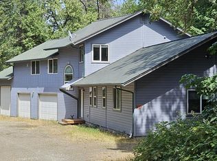 1821 Birdseye Creek Rd, Gold Hill, OR 97525