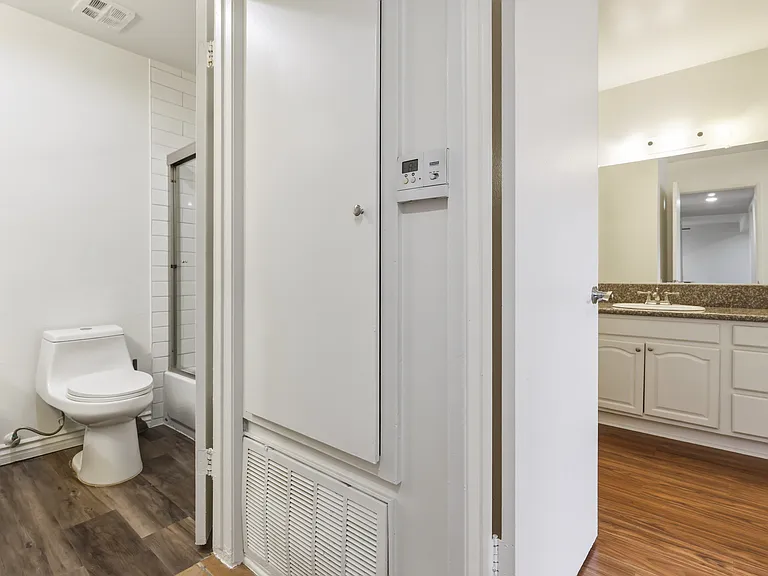 18620 Hatteras St #229 — Photo 6