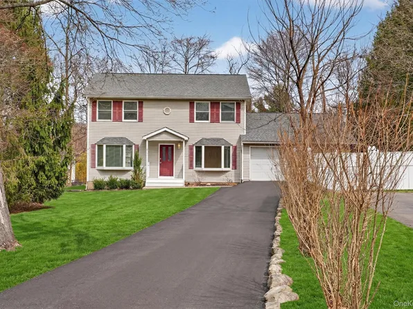 82 Walton Ter, Monroe, NY 10950