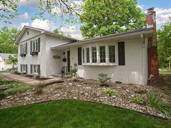 3rd image of 436 Crandall Dr