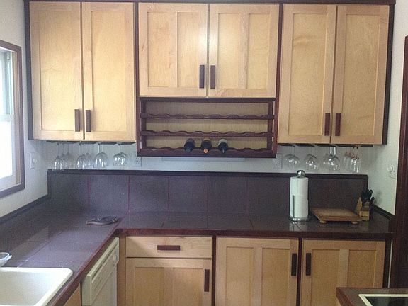 kitchen wine bar