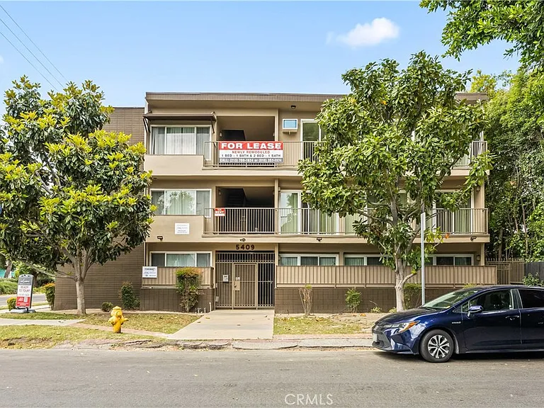 5409 Radford Ave #7 — Photo 2