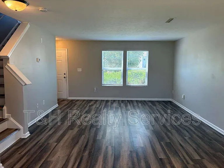 7952 Amadeus Dr — Photo 6
