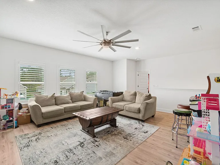 627 Las Roblas Grande Dr — Photo 20