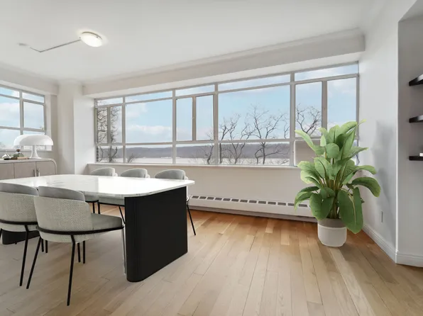 2727 Palisade Avenue image 4 of 25