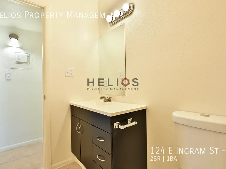 124 E Ingram St #A — Photo 2