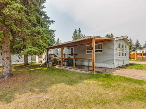 71 Parkside Dr, Red Deer, AB T4P 1K1