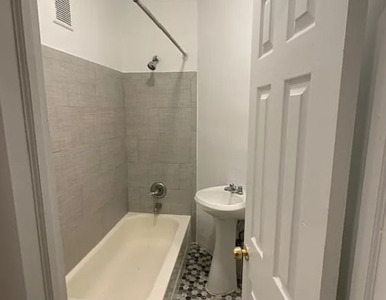 2nd image of 1758 1st Ave APT 8