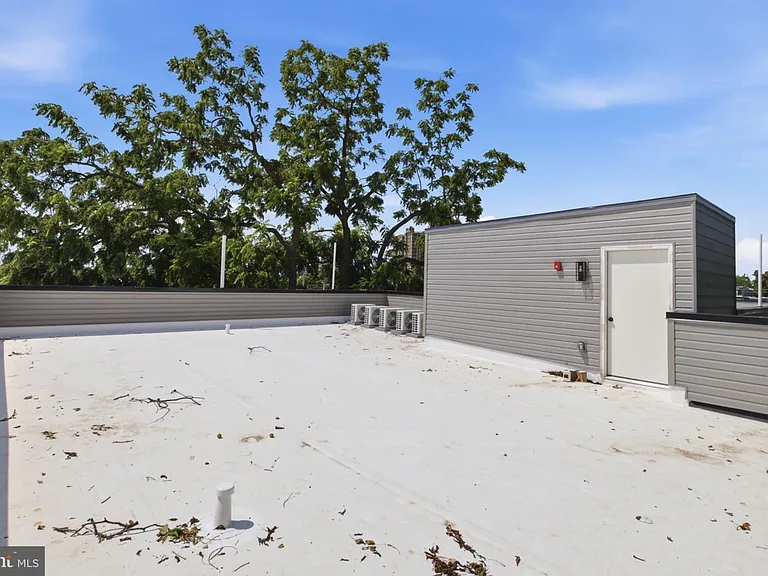 613 N Brooklyn St #7 — Photo 12