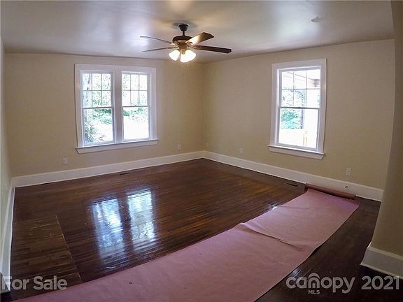 4th image of 100/100A Massel Ave SE