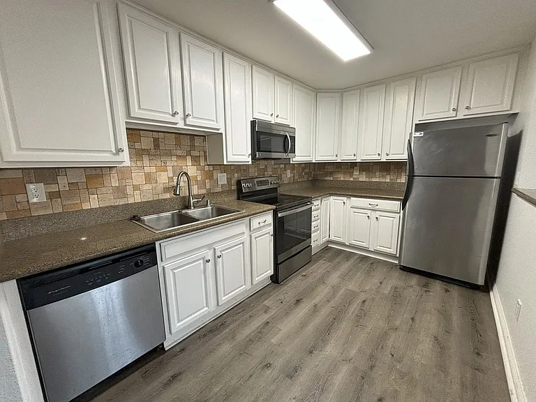 1825 Bayview Heights Dr #86 — Photo 4