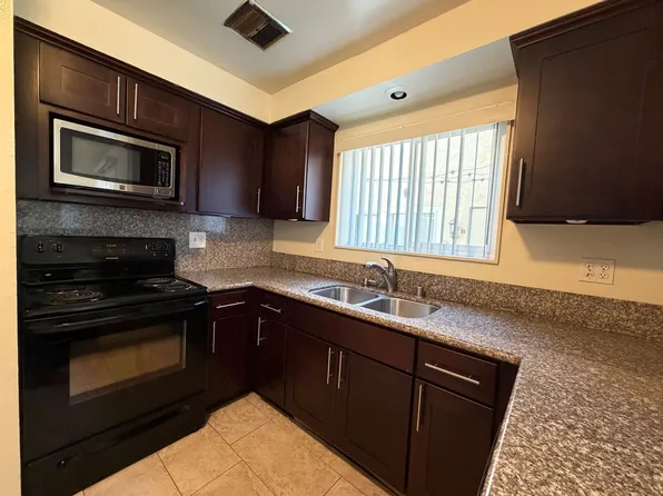 4115 Hilaria Way APT C, Newport Beach, CA 92663