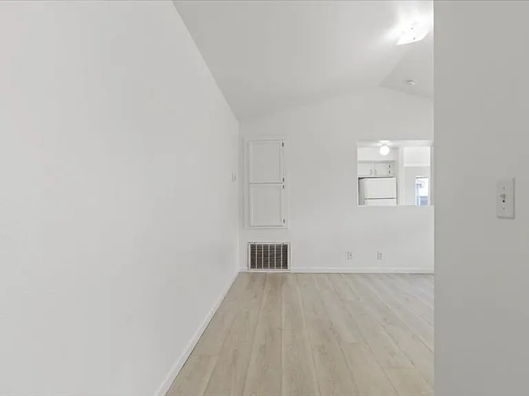 6405D Chapel Hill Blvd #D202 — Photo 4