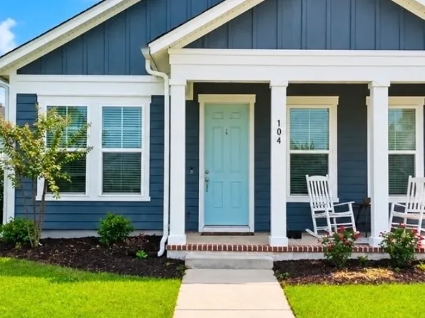 104 Carpenter St, Summerville, SC 29486