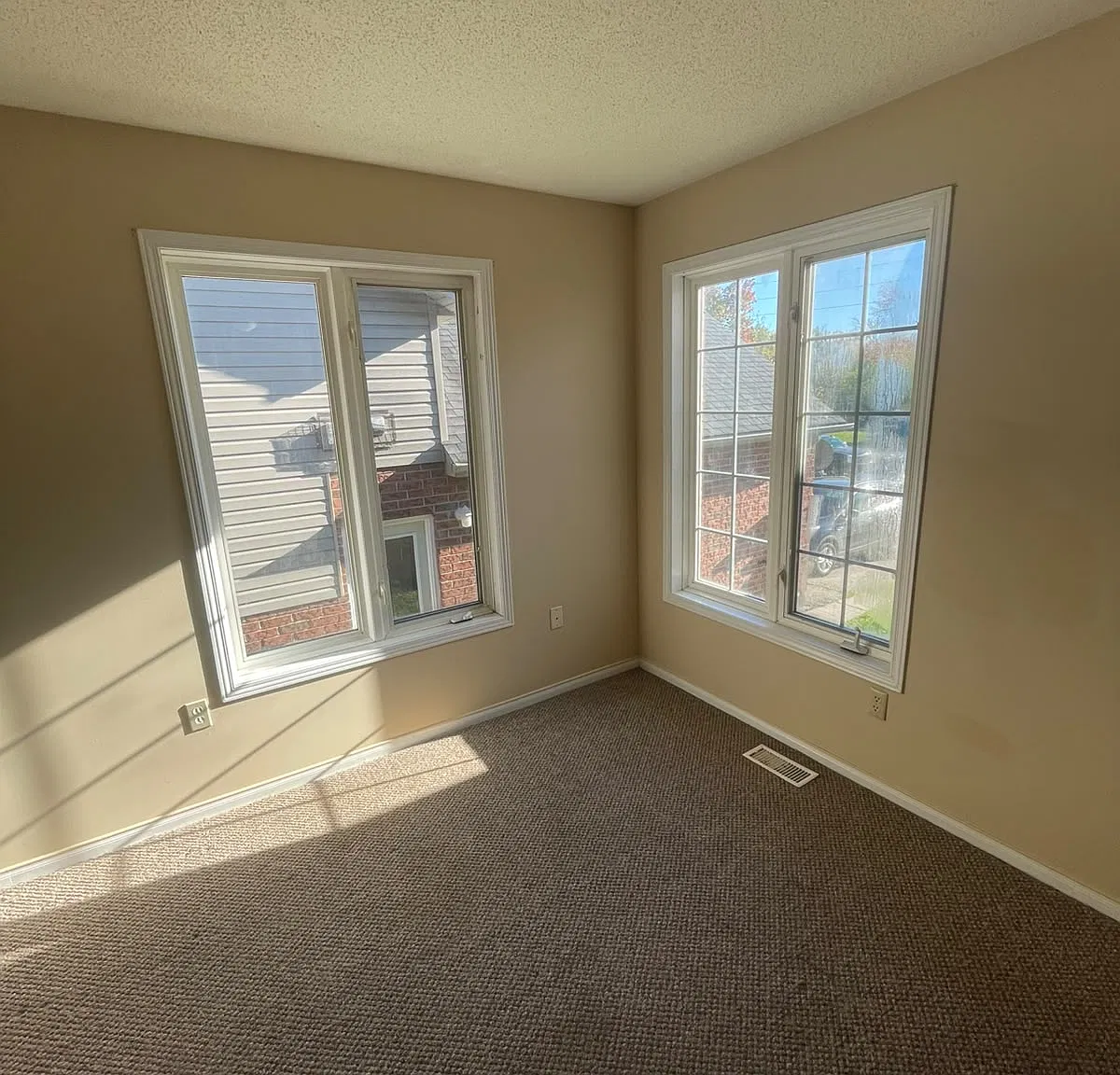 3 bed, 1600 sqft, $2,550 — Photo 4