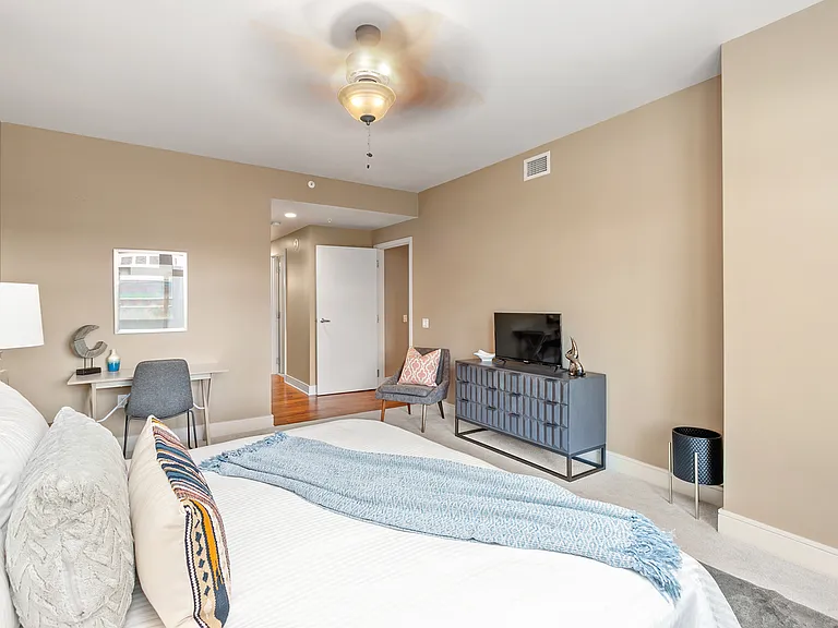 645 Front St #604 — Photo 7