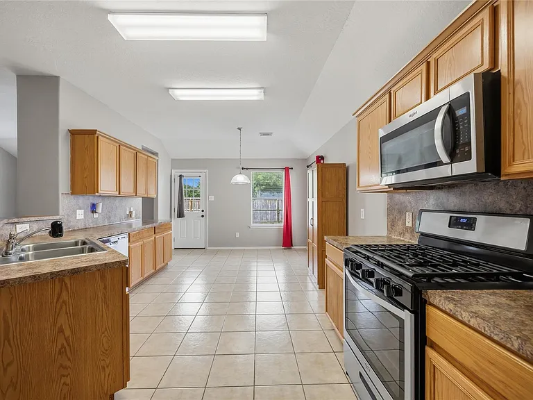 2734 Trinity Glen Ln — Photo 11