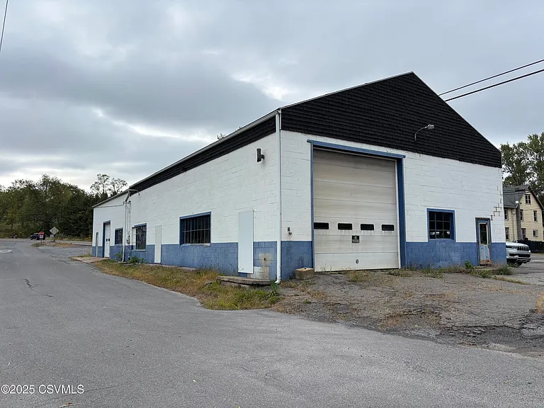 1350 Broadway Rd — Photo 5