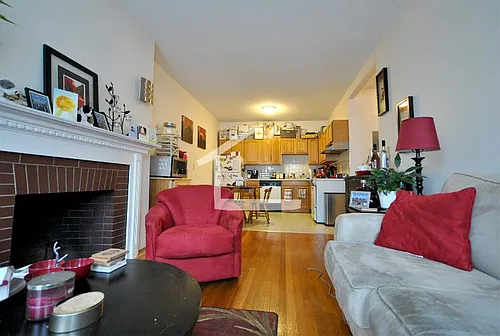 168 Winthrop Rd Photo 1