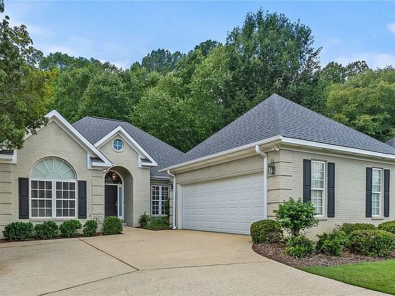 2nd image of 3806 Oak Colony Dr