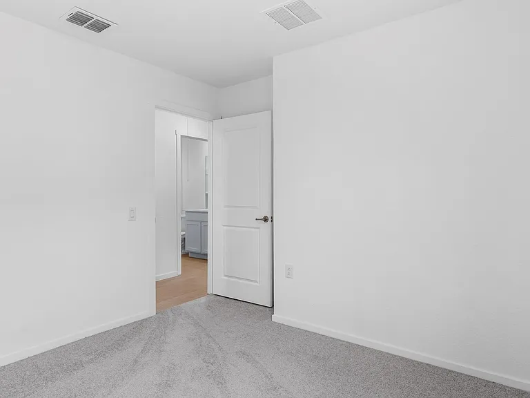 10814 Lillian Dr — Photo 12