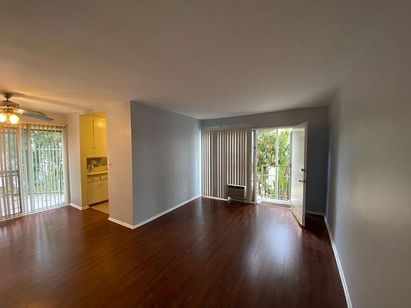 5th image of 2141 N Cahuenga Blvd #1