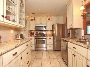 400 Astri Ter, Valley Cottage, NY 10989