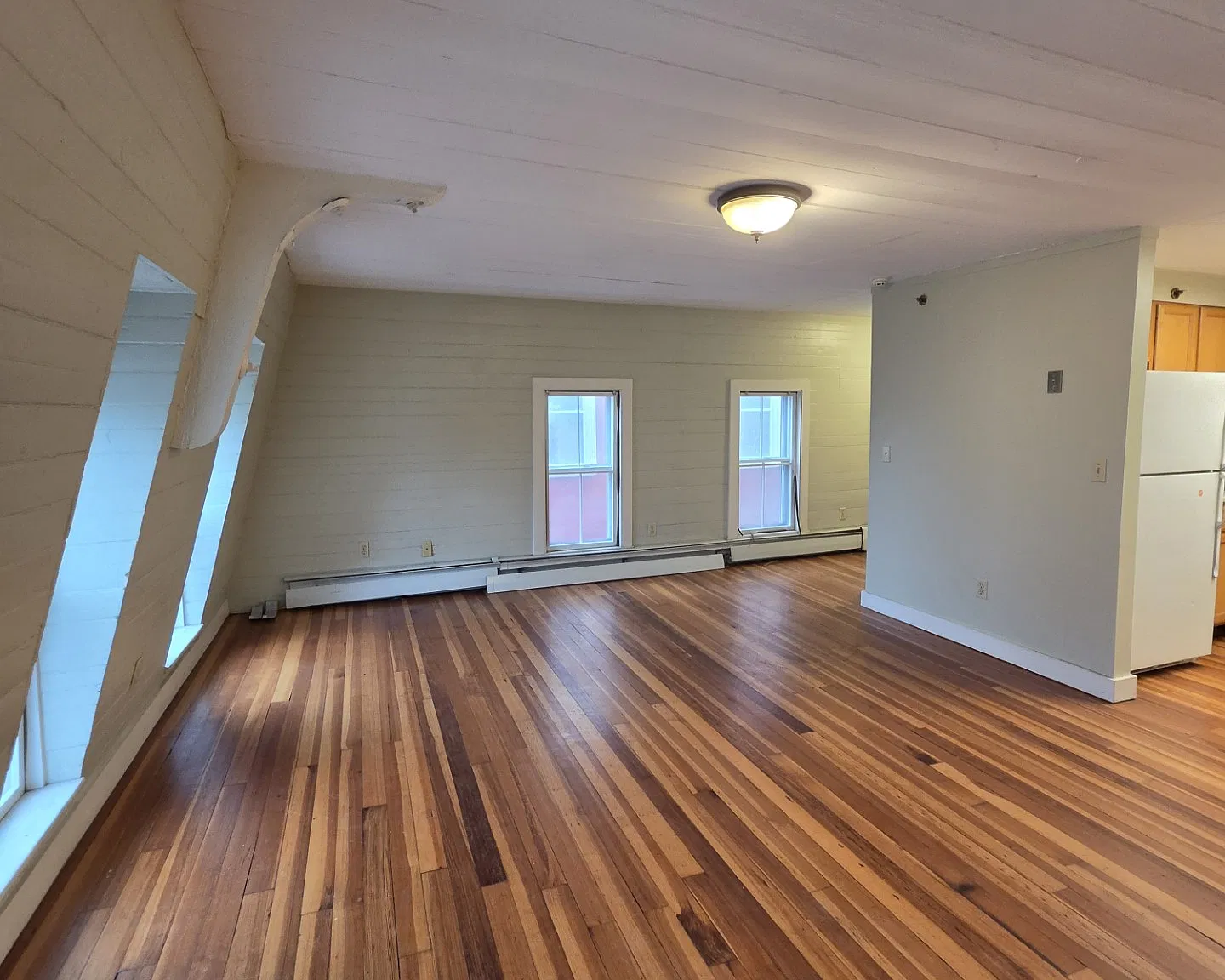 2 bed, $1,600 — Photo 3