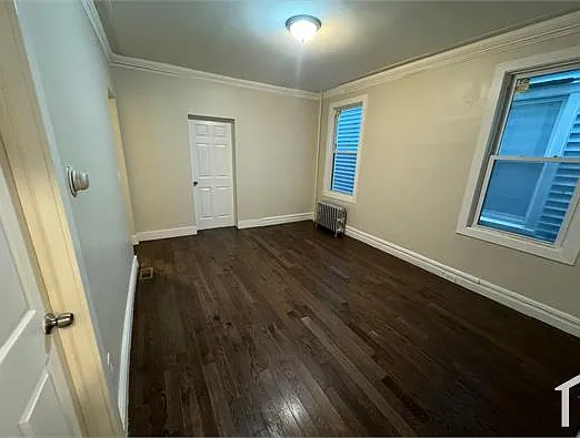 1103 Grove St #1 — Photo 2