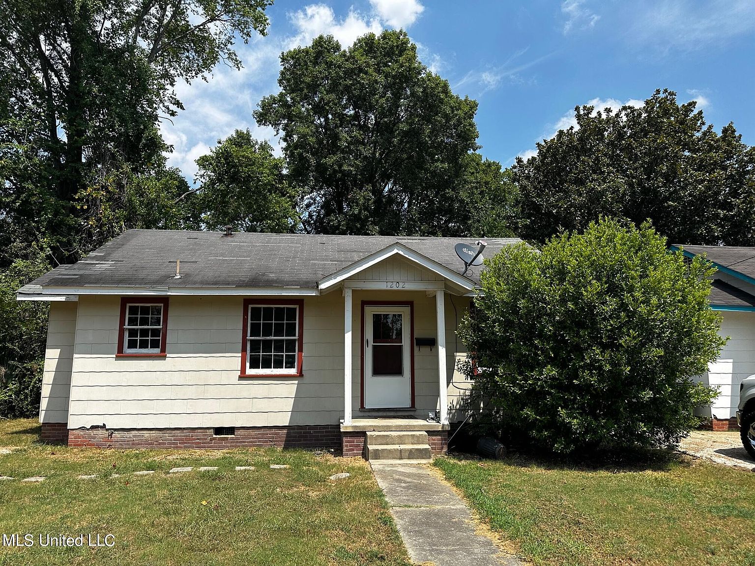 1202 Leflore Ave, Greenwood, MS 38930 Zillow