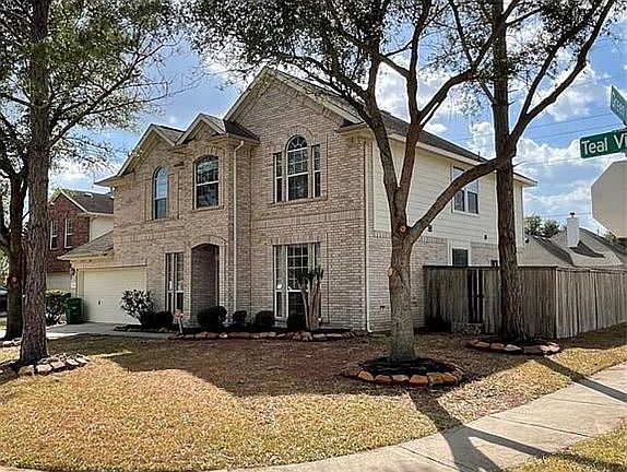 2nd image of 2618 Tealview Ln