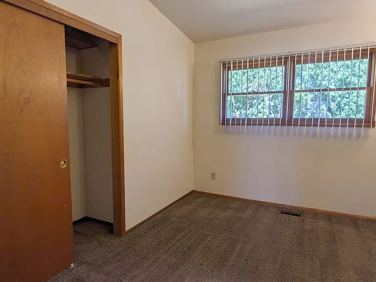 Bel Air Apartments — Photo 66