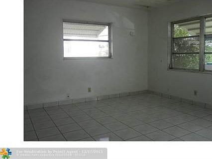5th image of 5711 NW 81st Ter