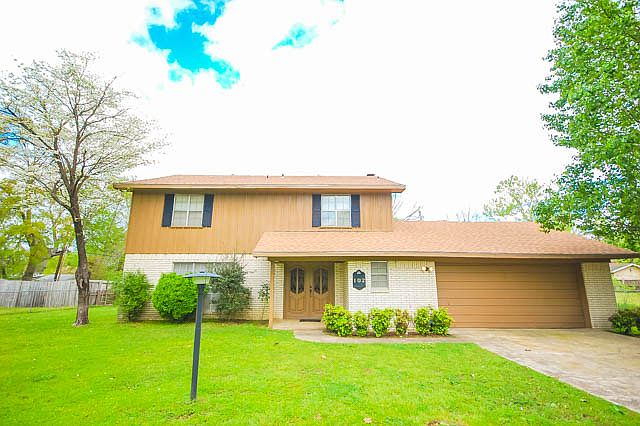 1st image of 102 Red Bud Dr