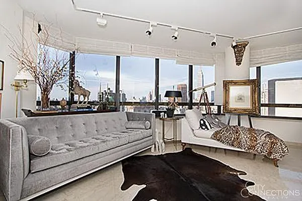 Rented by City Connections Realty | media 3
