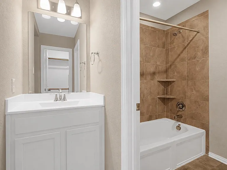 8903 Lost Castle Way — Photo 25