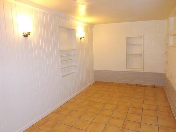 2nd image of 3837 E Monte Vista Dr