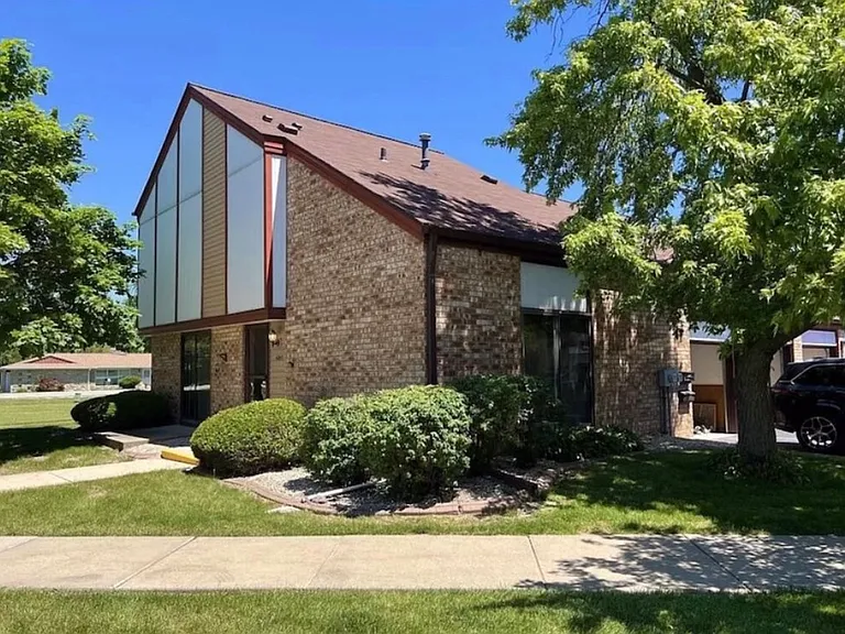4085 W College Ave — Photo 3
