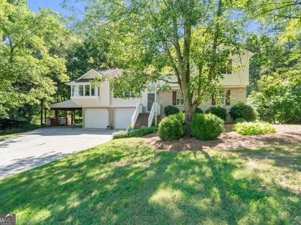 193 Farmington Dr SE, Calhoun, GA 30701